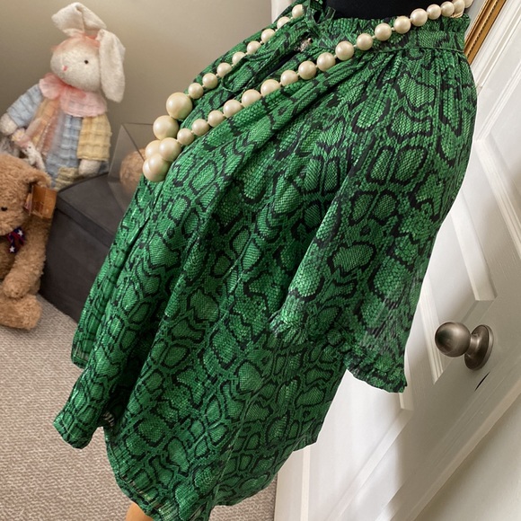 Brilliant green sheer lined top by Birgitte Herskind🌿 - Picture 6 of 12